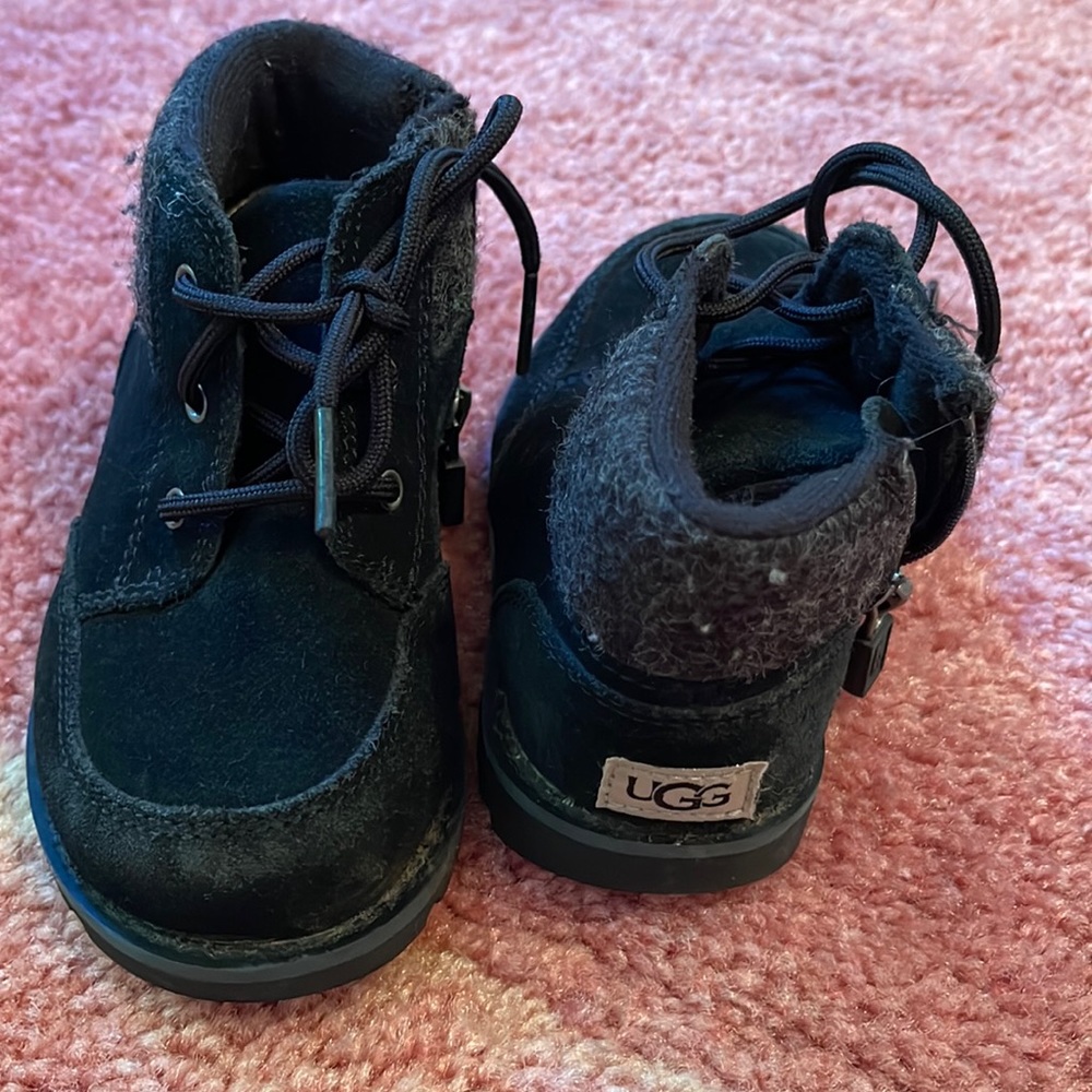 Toddler size 7 UGG winter/Sherpa boot